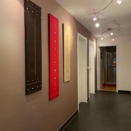 Suzanne's