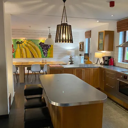 Suzanne's Dom wakacyjny *